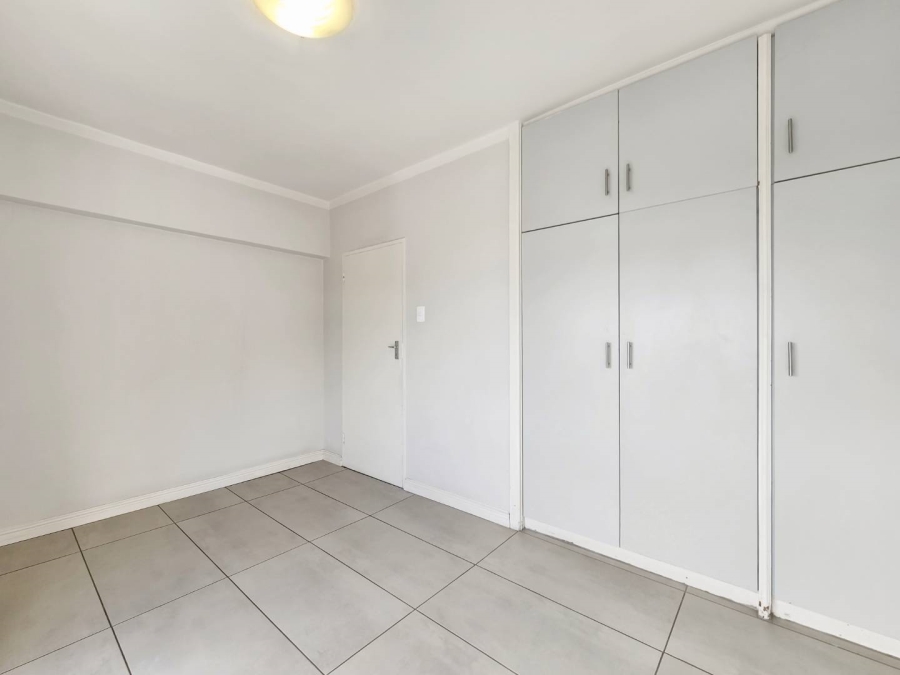 To Let 2 Bedroom Property for Rent in Green Point Western Cape